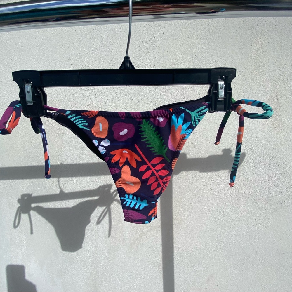 Allure Swim Black Multicolor Floral Cheeky Bikini Bottoms Size Medium